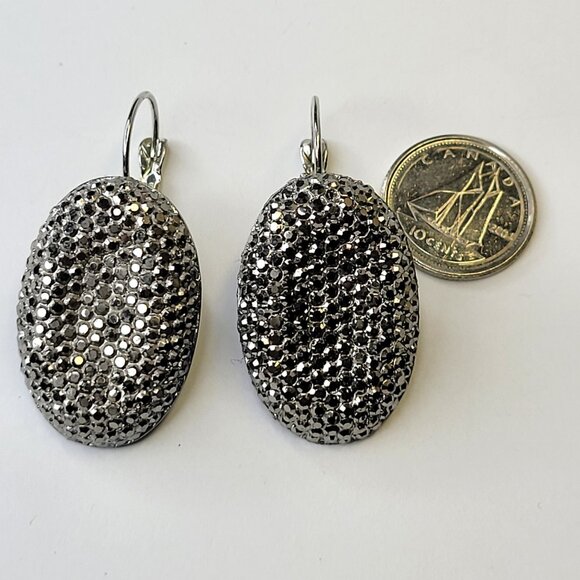 Silver Tone Oval Earrings Light Silver earrings Leverback closure - Picture 4 of 8